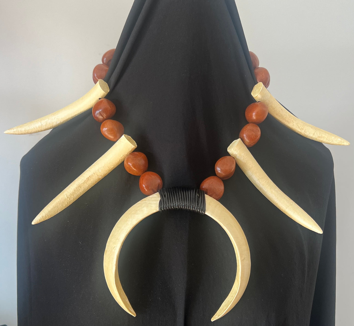 Ula Nifo Tane - Men's Necklace